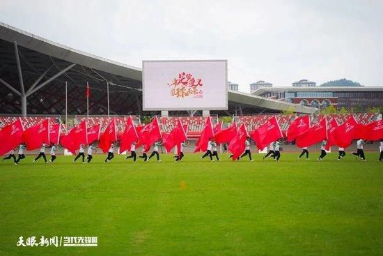 根据德国转会市场的数据，索默加盟国米以来出战20场比赛，丢掉9球，完成13场零封，其中欧冠出战5场，丢掉2球，完成3场零封。